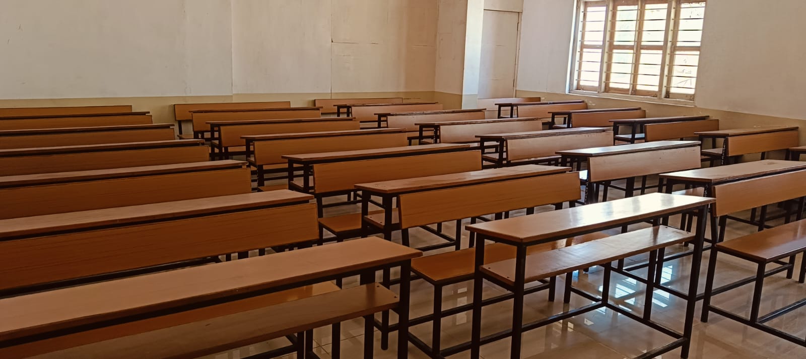 SPACIOUS CLASS ROOMS